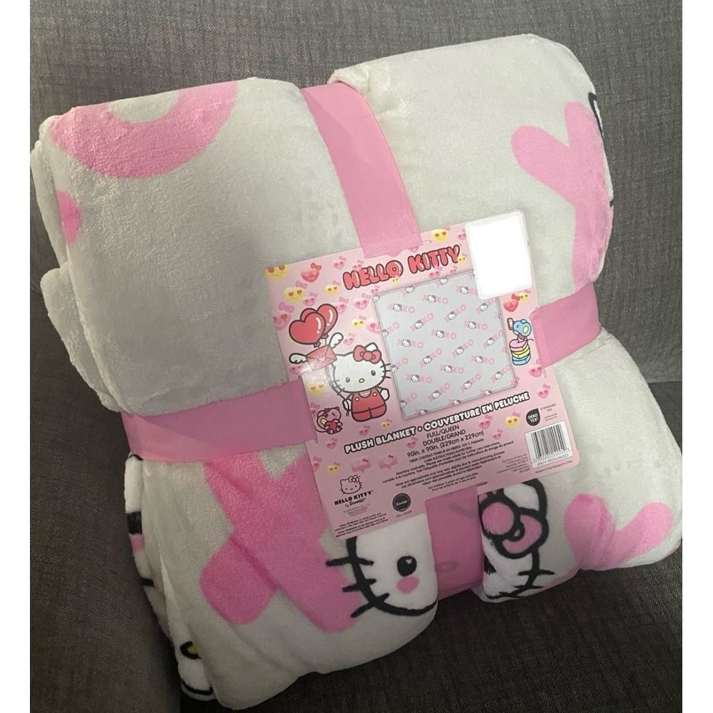 Hello Kitty Blanket XOXO grey valentine- FULL/QUEEN